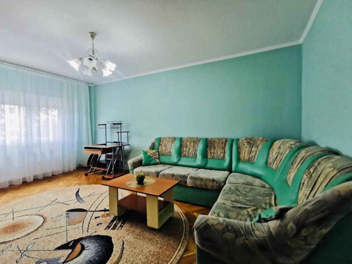 Anv Apartment Fagaras Exterior foto